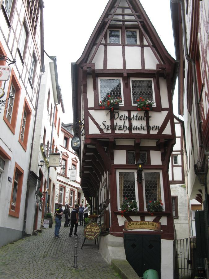 Hotel-Restaurant Kastel Bernkastel-Kues Exterior foto